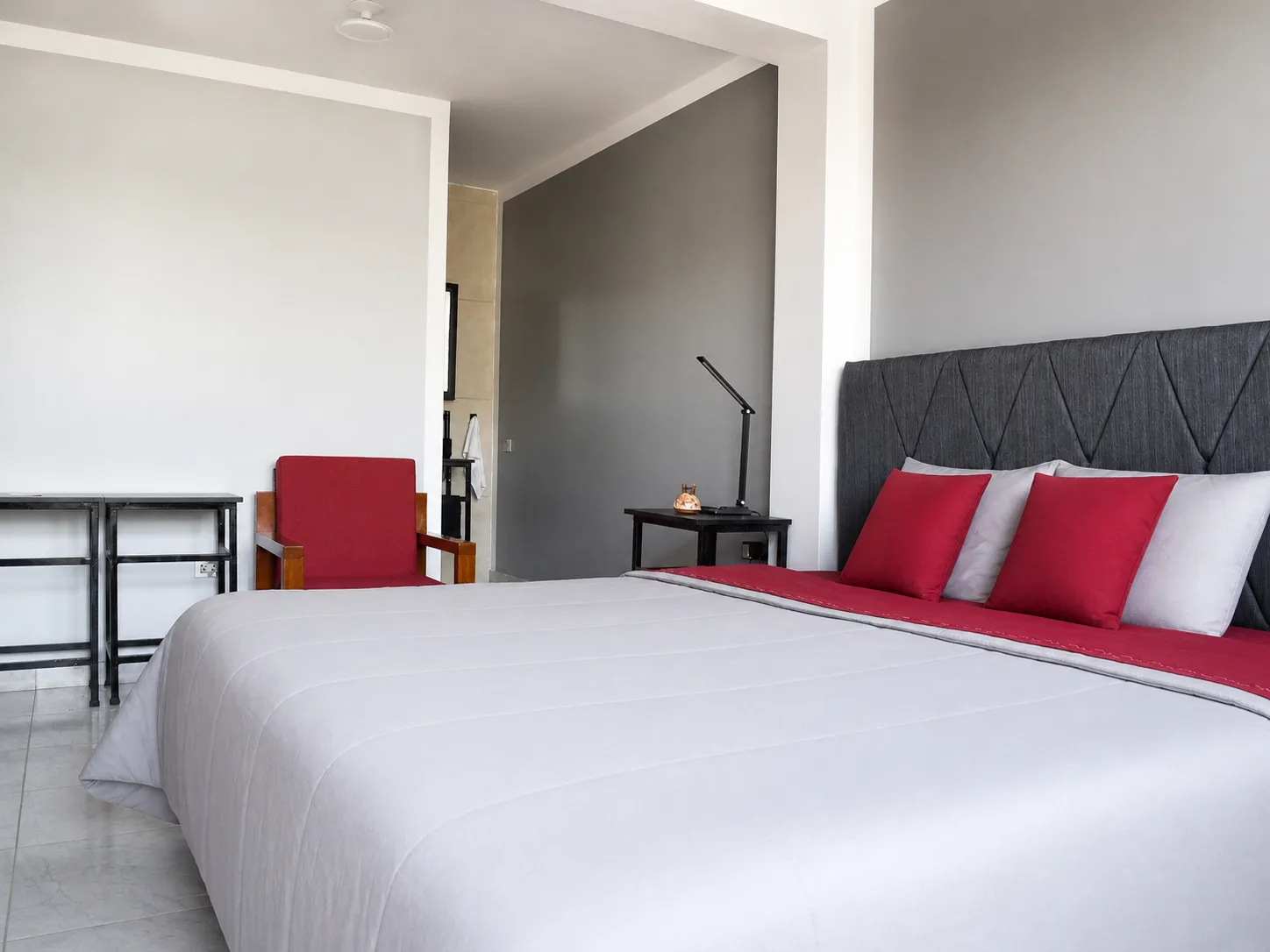 Amplia habitación con cama King